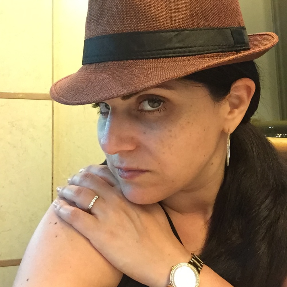 Meet your Posher, Stephanie